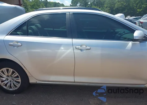 2012 Toyota Camry Le z USA, uszkodzony, nr VIN 4T1BF1FK3CU034691